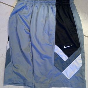Nike Drifit Basketball Shorts Men’s Small